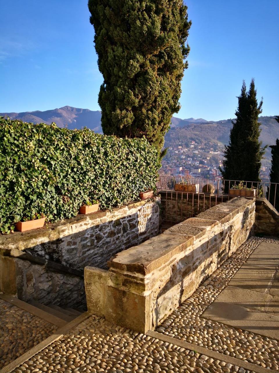 B&B Dimora Delle Donnole Bergamo Alta Экстерьер фото